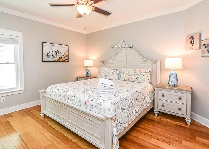 Holiday home 6014 Rookery 3 2 Pools Close To Beach, Golf Cart Availble To Rent